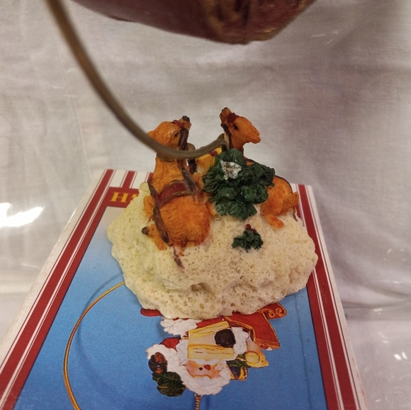 💕Vintage Santa Sleigh Gift Collection Hanging Ornament Resin Reindeers - Picture 7 of 7